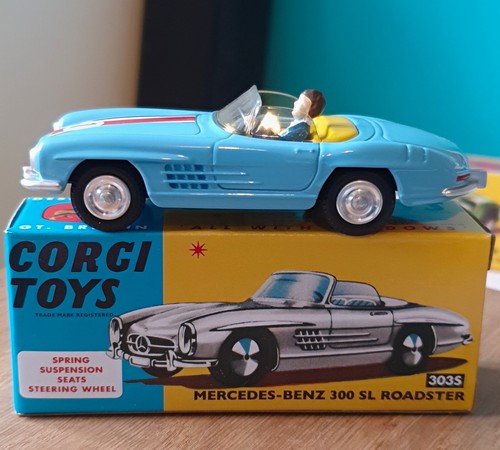 Corgi model club mercedes benz - model,