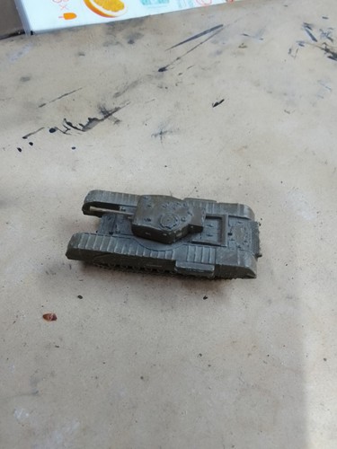 Corgi churchill tank 50 - corgi,