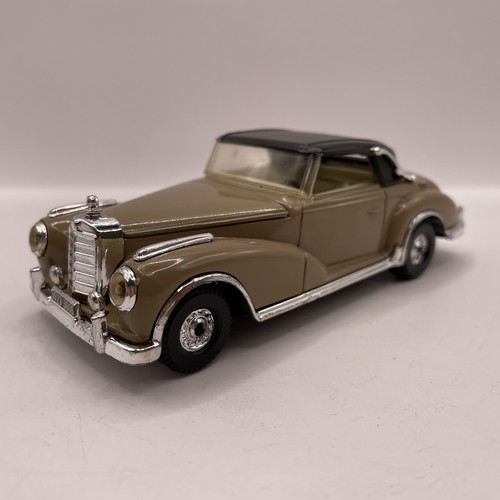 Corgi classics 36 - classics, 1:36