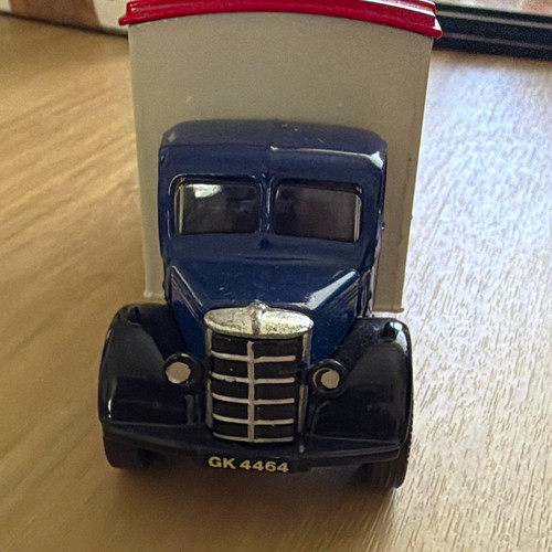 Corgi classics bedford - 1:43,
