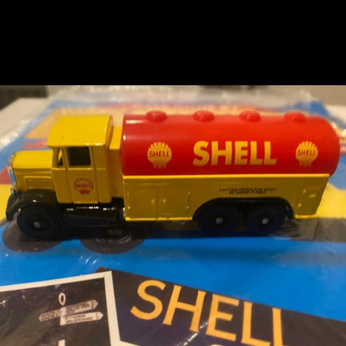 Corgi classics shell 1933 - corgi,