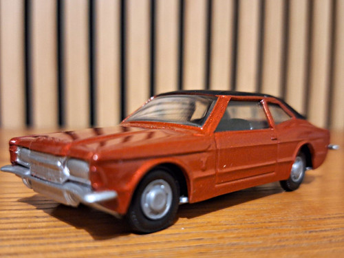 Corgi classics ford cortina - classics,