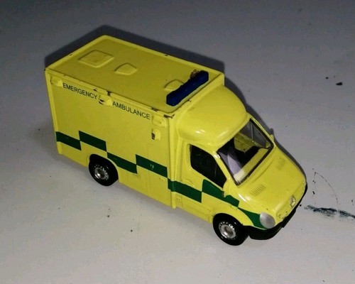 Ambulance mercedes benz - ambulance.,