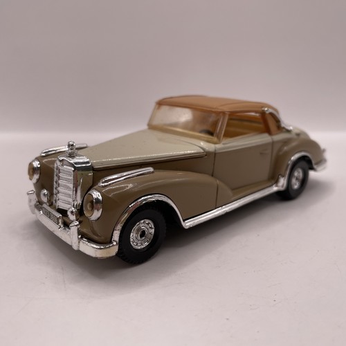 Corgi classics beige - corgi,