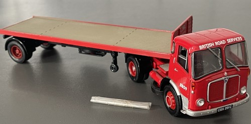 Corgi classics code 3 - classics, 1:50