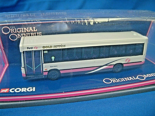 Corgi 42813 dennis dart - dennis,